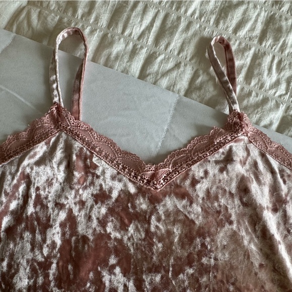 Pink Velvet Cami, Unknown Brand and Size - Picture 5 of 9